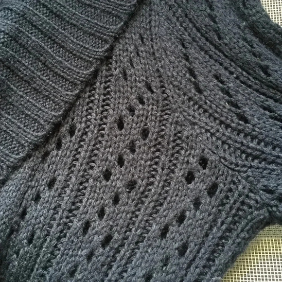 ❄️ Navy blue short sleeve‎ cowl neck open sweater ❄️ - Picture 6 of 8